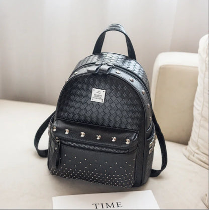New Luxury Fashion Trend Leather Backpack Women Rivet Design Shoulder Bags Ladies Casual Woven Pattern Travel Small Backpacks