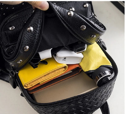 New Luxury Fashion Trend Leather Backpack Women Rivet Design Shoulder Bags Ladies Casual Woven Pattern Travel Small Backpacks